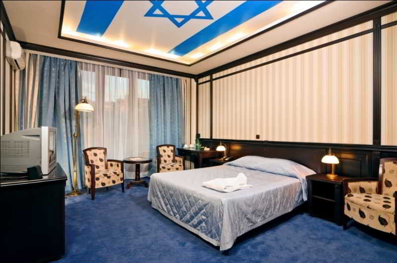 Attache Hotel Kiev Exteriör bild