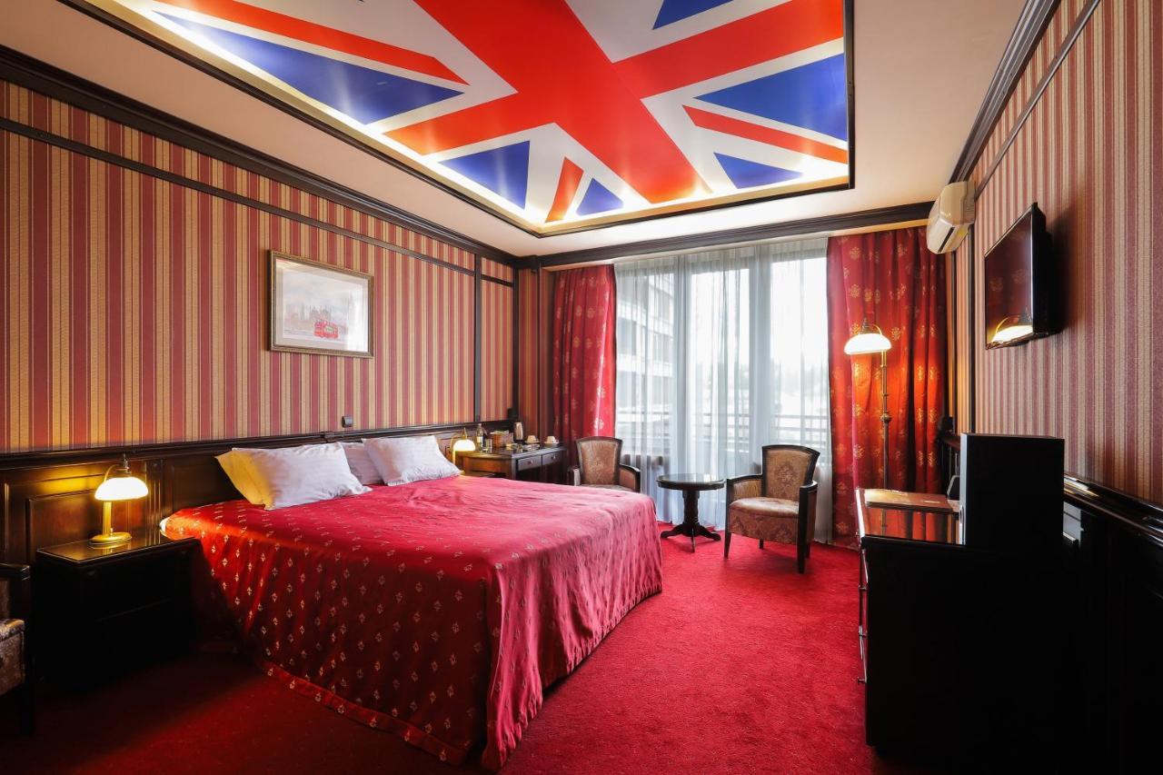 Attache Hotel Kiev Exteriör bild